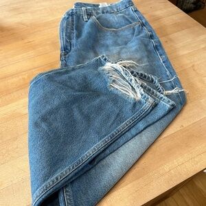 Women's Good American factory distressed bottom jeans